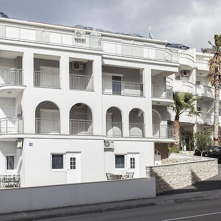 Villa Klara Guest House Baška Voda المظهر الخارجي الصورة