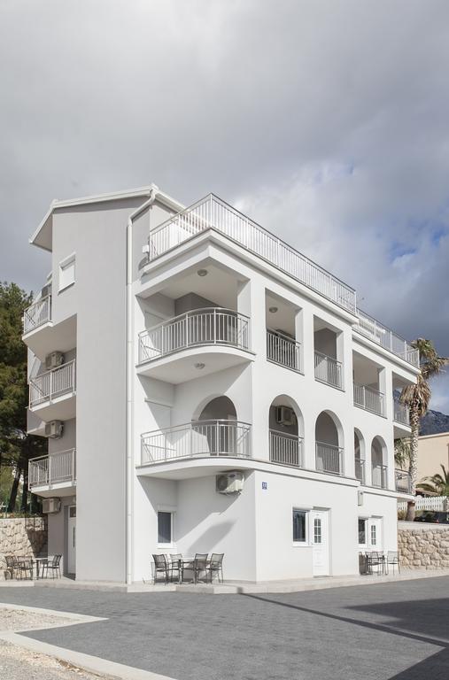 Villa Klara Guest House Baška Voda المظهر الخارجي الصورة