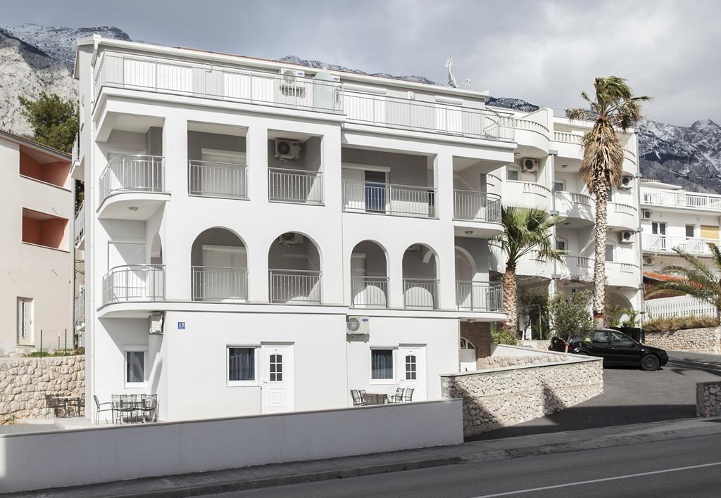 Villa Klara Guest House Baška Voda المظهر الخارجي الصورة
