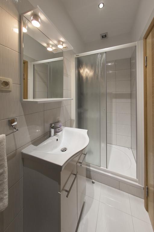 Villa Klara Guest House Baška Voda المظهر الخارجي الصورة
