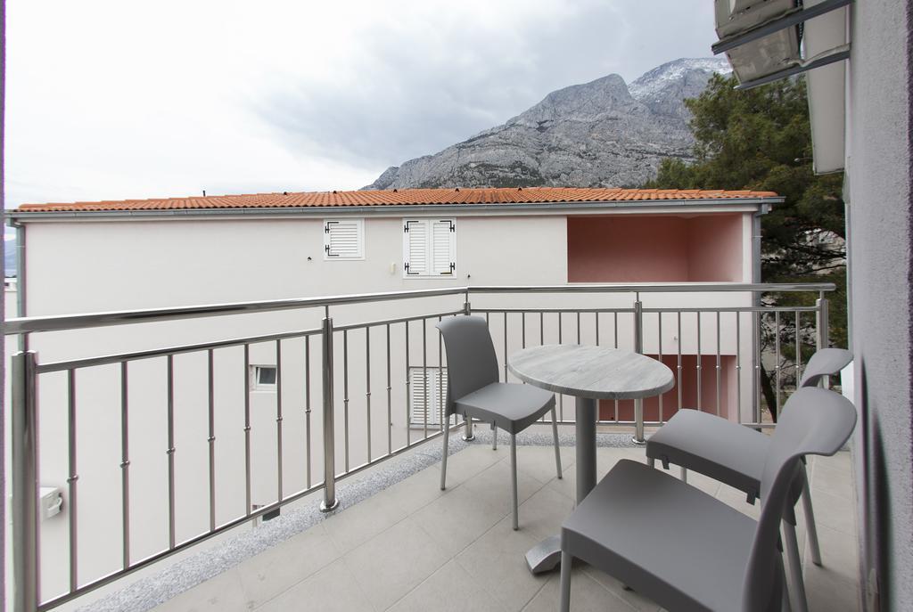 Villa Klara Guest House Baška Voda المظهر الخارجي الصورة