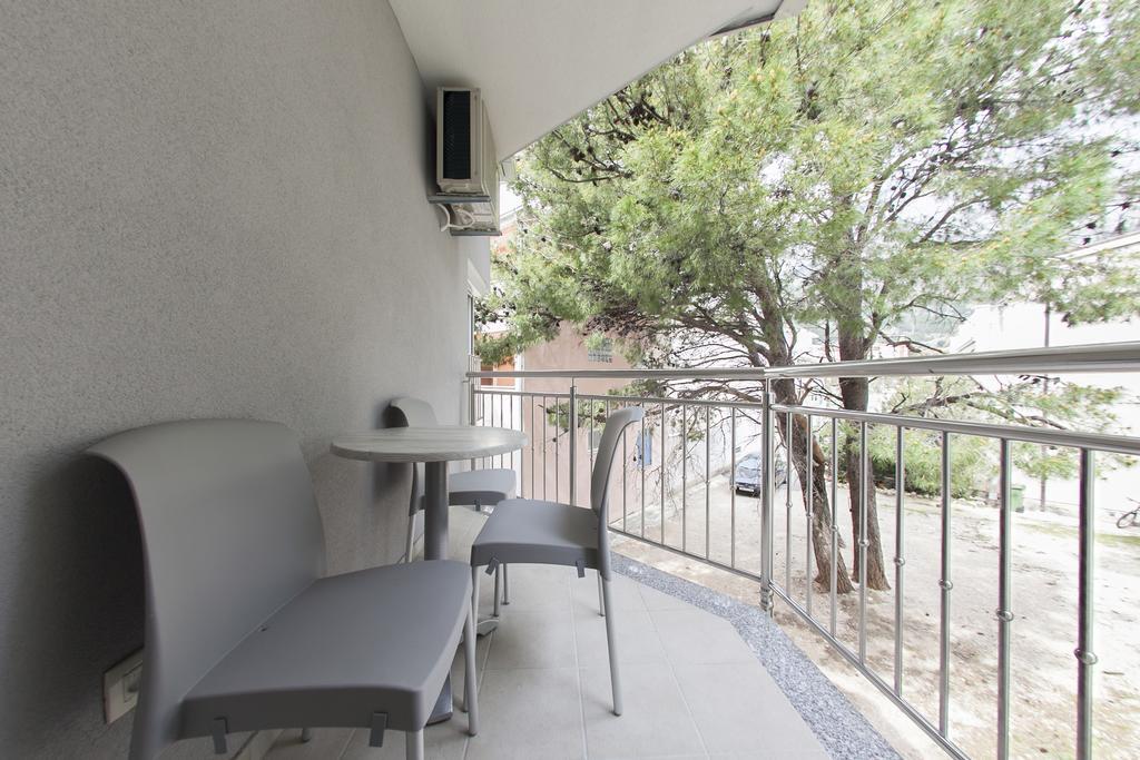 Villa Klara Guest House Baška Voda المظهر الخارجي الصورة
